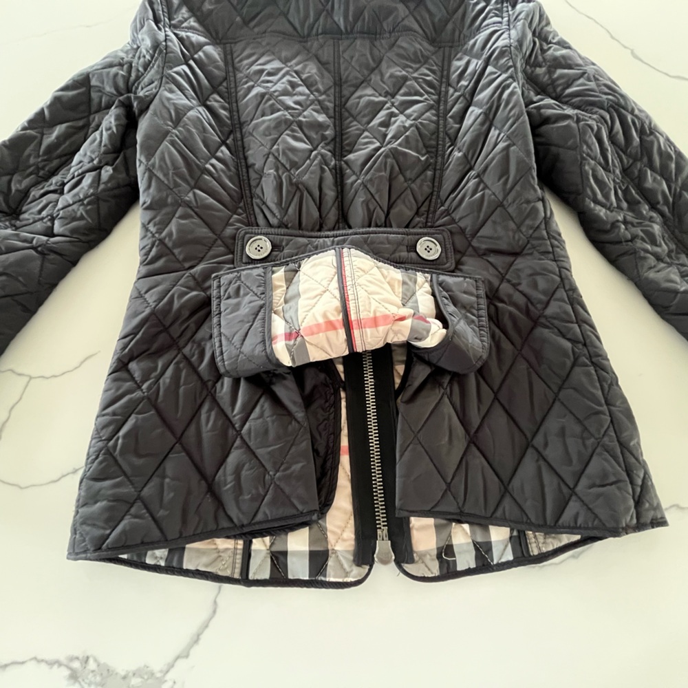 Burberry - Jacket / Puffer Coat - Black Quilted w/ Fitted Silhouette - Zip Front - Picture 6 of 16